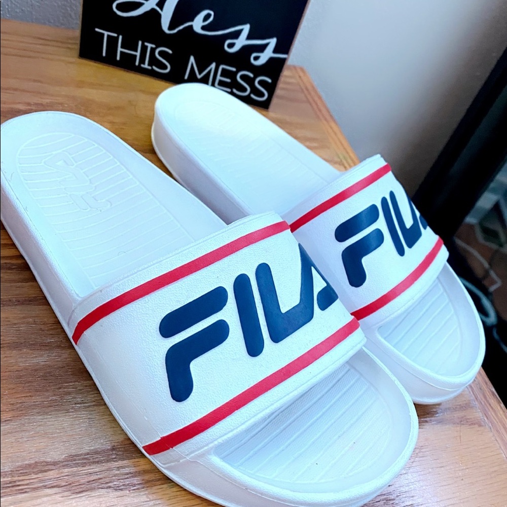fila sandals